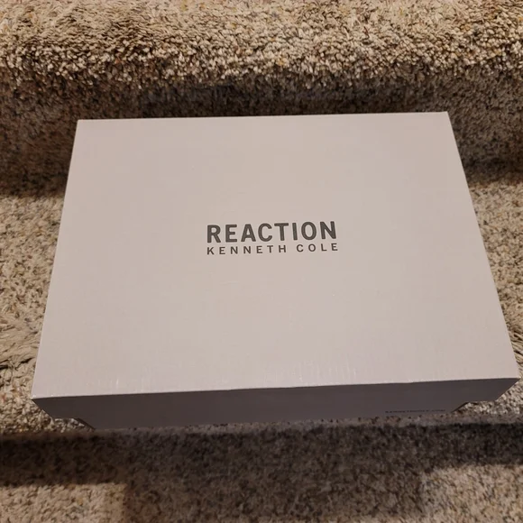 Kenneth Cole Reaction Cameron Jewel EZ-ON Slip-On Sneaker - Picture 9 of 11